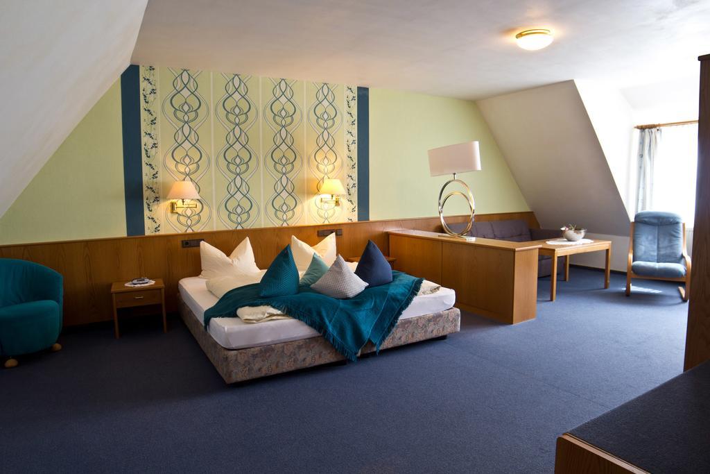 Hotel Berg Dannenfels Стая снимка